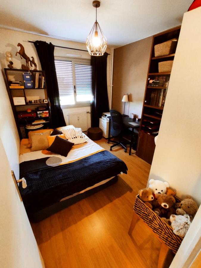"Home Sweet Home" - 70M2 - Proche Lyon, Eurexpo, Groupama & Matmut Stadium, Ldlc Arena Saint-Priest  Luaran gambar